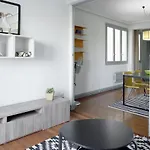 Marrubi - Basque Apartmán *